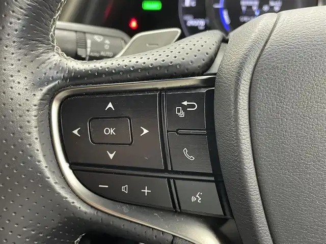 レクサス ＥＳ 300h Fスポーツ 茨城県 2019(平31)年 3万km ホワイトノーヴァガラスフレーク 純正12.3型ナビ/フルセグ/AM/FM/CD/Bluetooth/マークレビンソン(サウンド)/サンルーフ/バックカメラ/Lexus Safety System ＋/・プリクラッシュセーフティー/・レーントレーシングアシスト/・オートマチックハイビーム/・レーダークルーズコントロール/・ロードサインアシスト/D+N席　/・シートヒーター/・ベンチレーション/・パワーシート/ドラレコ/前後コーナーセンサー/　　　　　　　