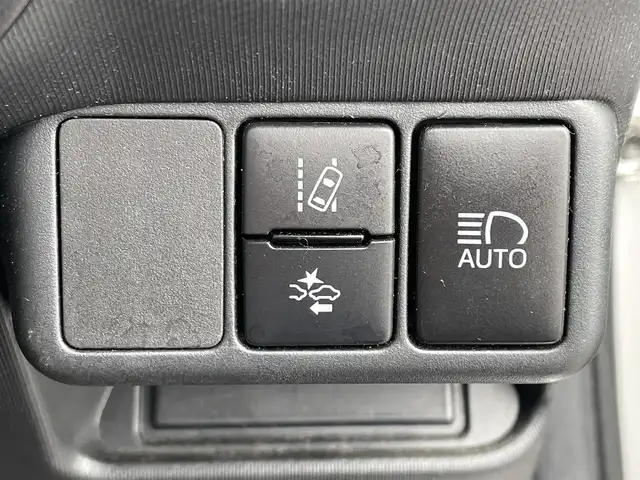 トヨタ アクア L 千葉県 2019(平31)年 4.8万km シルバーM 純正オーディオ/ETC/プリクラッシュセーフティ/レーンディパーチャーアラート/オートハイビーム/オートエアコン/フロアマット
