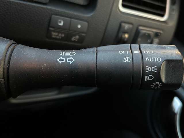 日産 セレナ ハイウェイS G Sハイブリッド 宮城県 2013(平25)年 16.8万km エターナルスノーホワイト 登録時走行距離167401km/SDナビ/バックカメラ/純正アルミホイール/ETC