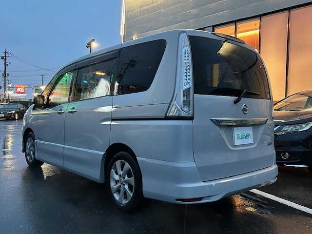 日産 セレナ ハイウェイS G Sハイブリッド 宮城県 2013(平25)年 16.8万km エターナルスノーホワイト 登録時走行距離167401km/SDナビ/バックカメラ/純正アルミホイール/ETC