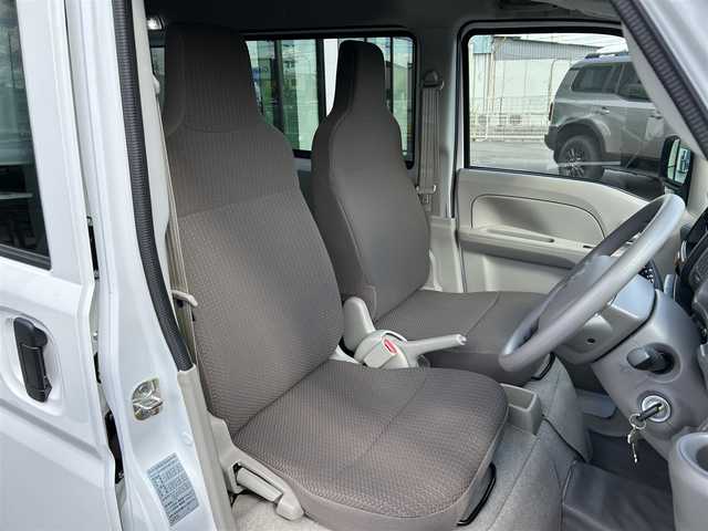 スズキ エブリイ PA リミテッド 愛媛県 2025(令7)年 0.1千km スペリアホワイト 登録時走行距離:5km/ＡＣ/ハロゲンヘッドライト/アイドリングストップ/横滑り防止装置/盗難防止装置/衝突軽減システム/後方コーナーセンサー/ABS/パワステ/パワーウィンドウ/エアバッグ/スマートキー/スペアキー