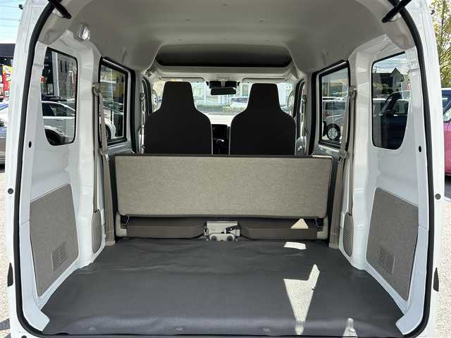 スズキ エブリイ PA リミテッド 愛媛県 2025(令7)年 0.1千km スペリアホワイト 登録時走行距離:5km/ＡＣ/ハロゲンヘッドライト/アイドリングストップ/横滑り防止装置/盗難防止装置/衝突軽減システム/後方コーナーセンサー/ABS/パワステ/パワーウィンドウ/エアバッグ/スマートキー/スペアキー