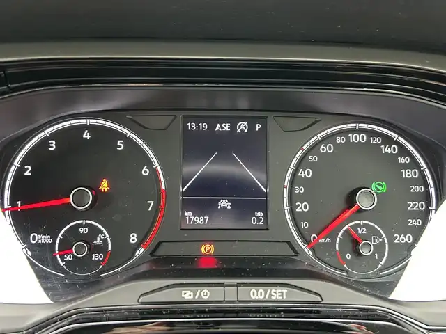 フォルクスワーゲン ポロ TSIコンフォートライン 東京都 2021(令3)年 1.8万km リーフブルーメタリック ワンオーナー/R4/R5/R6年分ディーラー整備記録簿あり/8インチタッチスクリーン/SSDナビ／Bluetoothオーディオ／バックカメラ/セーフティパッケージ/・アダプティブクルーズ/・レーンキープアシスト/・ブラインドスポット/・パークディスタンスコントロール/LEDヘッドランプ/ETC2.0/ドライブレコーダー/純正フロアマット/純正15インチアルミホイール/スマートエントリー／スタートシステム