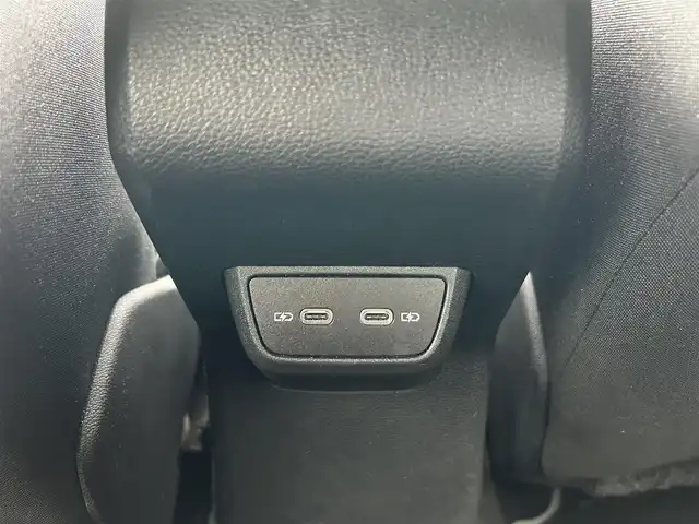 フォルクスワーゲン ポロ TSIコンフォートライン 東京都 2021(令3)年 1.8万km リーフブルーメタリック ワンオーナー/R4/R5/R6年分ディーラー整備記録簿あり/8インチタッチスクリーン/SSDナビ／Bluetoothオーディオ／バックカメラ/セーフティパッケージ/・アダプティブクルーズ/・レーンキープアシスト/・ブラインドスポット/・パークディスタンスコントロール/LEDヘッドランプ/ETC2.0/ドライブレコーダー/純正フロアマット/純正15インチアルミホイール/スマートエントリー／スタートシステム