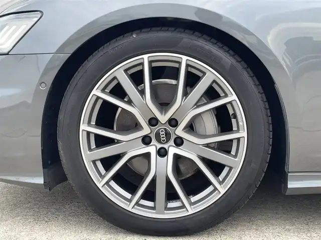 アウディ アウディ Ａ６ アバント45TFSIクワトロ Sライン 東京都 2021(令3)年 4.2万km グレー 純正ナビ/フルセグTV/Bluetooth接続/バックカメラ/クロレザーシート/シートヒーター/ドライバーアシスト/Audiドライブセレクト/バーチャルコックピット/パーキングエイド/アダプティブクルーズコントロール/ブラインドスポットモニター/レーンキープアシスト/衝突被害軽減ブレーキ/ワイヤレス充電/ETC/パワーバックドア/ドライブレコーダー