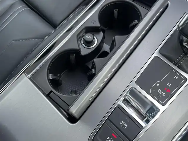 アウディ アウディ Ａ６ アバント45TFSIクワトロ Sライン 東京都 2021(令3)年 4.2万km グレー 純正ナビ/フルセグTV/Bluetooth接続/バックカメラ/クロレザーシート/シートヒーター/ドライバーアシスト/Audiドライブセレクト/バーチャルコックピット/パーキングエイド/アダプティブクルーズコントロール/ブラインドスポットモニター/レーンキープアシスト/衝突被害軽減ブレーキ/ワイヤレス充電/ETC/パワーバックドア/ドライブレコーダー