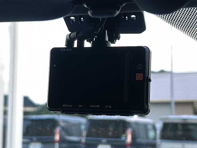 レクサス ＲＸ 300 Fスポーツ 福岡県 2019(令1)年 2.9万km ホワイトノーヴァガラスフレーク 純正12.3インチナビ/（AM/FM/CD/DVD/SD/USB/BT/AUX/フルセグ）/レーダークルーズコントロール/前後コーナーセンサー/レーンキープアシスト/衝突軽減ブレーキ/ロードサインアシスト/ヘッドアップディスプレイ/レーントレーシングアシスト/ブラインドスポットモニター/ETC2.0/バック+サイドカメラ/電動リアゲート/前後ドライブレコーダー/オートライト/オートハイビーム/LEDヘッドライト/フォグランプ/電動パーキングブレーキ/オートホールド/置くだけ充電/社外レーダー/ヒートステアリング/レザーシート/D+N席パワーシート/D+N席シートヒーター/エアシート/D席メモリーシート/純正22インチアルミホイール/パドルシフト/エアロ（F/S/R）/純正フロアマット/100V電源/後席サンシェード/カードキー付き/保証書・記録簿