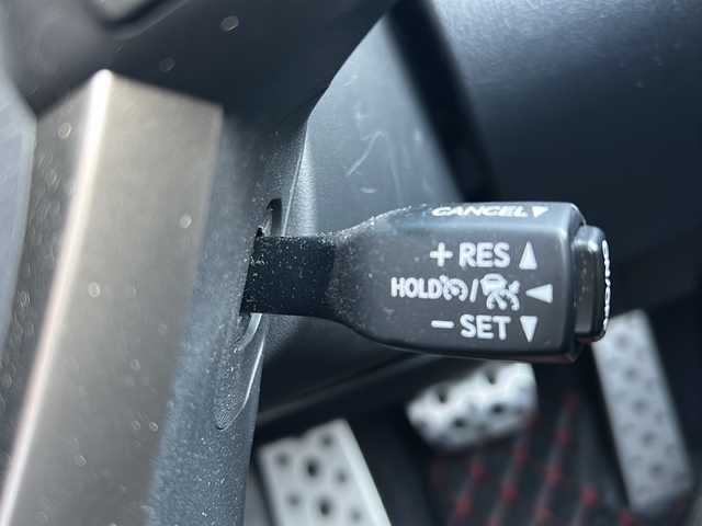 レクサス ＲＸ 300 Fスポーツ 福岡県 2019(令1)年 2.9万km ホワイトノーヴァガラスフレーク 純正12.3インチナビ/（AM/FM/CD/DVD/SD/USB/BT/AUX/フルセグ）/レーダークルーズコントロール/前後コーナーセンサー/レーンキープアシスト/衝突軽減ブレーキ/ロードサインアシスト/ヘッドアップディスプレイ/レーントレーシングアシスト/ブラインドスポットモニター/ETC2.0/バック+サイドカメラ/電動リアゲート/前後ドライブレコーダー/オートライト/オートハイビーム/LEDヘッドライト/フォグランプ/電動パーキングブレーキ/オートホールド/置くだけ充電/社外レーダー/ヒートステアリング/レザーシート/D+N席パワーシート/D+N席シートヒーター/エアシート/D席メモリーシート/純正22インチアルミホイール/パドルシフト/エアロ（F/S/R）/純正フロアマット/100V電源/後席サンシェード/カードキー付き/保証書・記録簿