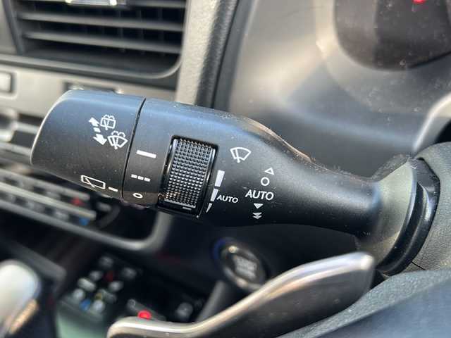 レクサス ＲＸ 300 Fスポーツ 福岡県 2019(令1)年 2.9万km ホワイトノーヴァガラスフレーク 純正12.3インチナビ/（AM/FM/CD/DVD/SD/USB/BT/AUX/フルセグ）/レーダークルーズコントロール/前後コーナーセンサー/レーンキープアシスト/衝突軽減ブレーキ/ロードサインアシスト/ヘッドアップディスプレイ/レーントレーシングアシスト/ブラインドスポットモニター/ETC2.0/バック+サイドカメラ/電動リアゲート/前後ドライブレコーダー/オートライト/オートハイビーム/LEDヘッドライト/フォグランプ/電動パーキングブレーキ/オートホールド/置くだけ充電/社外レーダー/ヒートステアリング/レザーシート/D+N席パワーシート/D+N席シートヒーター/エアシート/D席メモリーシート/純正22インチアルミホイール/パドルシフト/エアロ（F/S/R）/純正フロアマット/100V電源/後席サンシェード/カードキー付き/保証書・記録簿