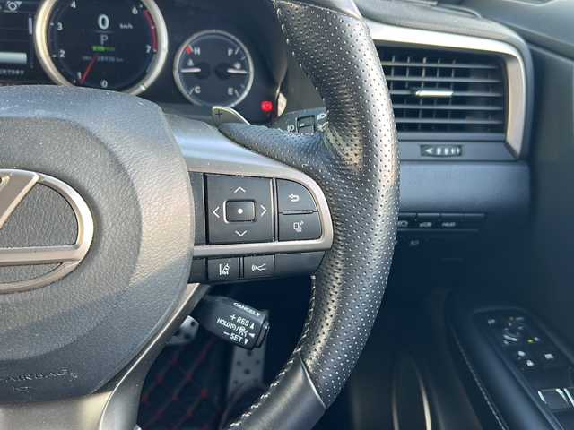 レクサス ＲＸ 300 Fスポーツ 福岡県 2019(令1)年 2.9万km ホワイトノーヴァガラスフレーク 純正12.3インチナビ/（AM/FM/CD/DVD/SD/USB/BT/AUX/フルセグ）/レーダークルーズコントロール/前後コーナーセンサー/レーンキープアシスト/衝突軽減ブレーキ/ロードサインアシスト/ヘッドアップディスプレイ/レーントレーシングアシスト/ブラインドスポットモニター/ETC2.0/バック+サイドカメラ/電動リアゲート/前後ドライブレコーダー/オートライト/オートハイビーム/LEDヘッドライト/フォグランプ/電動パーキングブレーキ/オートホールド/置くだけ充電/社外レーダー/ヒートステアリング/レザーシート/D+N席パワーシート/D+N席シートヒーター/エアシート/D席メモリーシート/純正22インチアルミホイール/パドルシフト/エアロ（F/S/R）/純正フロアマット/100V電源/後席サンシェード/カードキー付き/保証書・記録簿