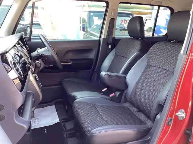 スズキ ハスラー Jスタイル Ⅱ 三重県 2017(平29)年 2.4万km フェニックスレッドパール/ブルーイッシュブラックパール 衝突軽減ブレーキ/ストラーダナビ/TV/Bluetooth/ディスチャージヘッドライト/LEDフォグライト/スマートキー/プッシュスタート/ハーフレザーシート/シートヒーター/純正15インチアルミ