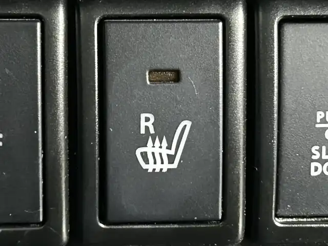 スズキ スペーシア カスタム Z 道央・札幌 2017(平29)年 11万km クリスタルホワイトP ・４WD/・寒冷地仕様/・純正メモリナビ/　CD／DVD／フルセグ／Bluetooth/・全方位モニター/・ETC/・ドライブレコーダー（VREC-DZ700D）/・両側パワースライドドア/・デュアルセンサーブレーキサポート/・レーンキープアシスト/・横滑り防止装置/・前席シートヒーター/・ミラーヒーター/・ステアリングスイッチ/・電動格納ウィンカーミラー/・ＨＩＤヘッドライト/・フォグライト/・純正フロアマット/・純正AW14インチ/・ドアバイザー/・スマートキー/・プッシュスタート/・スペアキー