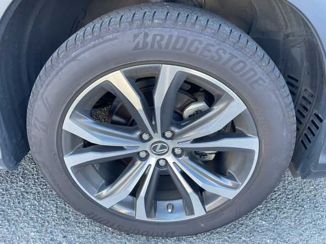 レクサス ＲＸ 450h バージョンL 神奈川県 2019(平31)年 4.8万km ソニッククォーツ プッシュスタート/スマートキー２本/カードキー１個/ビルトインETC2.0/純正SDナビ/AM/FM/DISC/Bluetooth接続/地デジTV/前ドライブレコーダー/クリアランスソナー/プリクラッシュ/レーダークルーズコントロール/アラウンドビューモニター/ブラインドスポットモニター/横滑り防止装置/車線逸脱防止装置/前席パワーシート/前席シートクーラー/全席シートヒーター/ステアリングヒーター/パワーバックドア/オートライト/オートハイビーム/LEDライト/フォグライト/電動格納ミラー