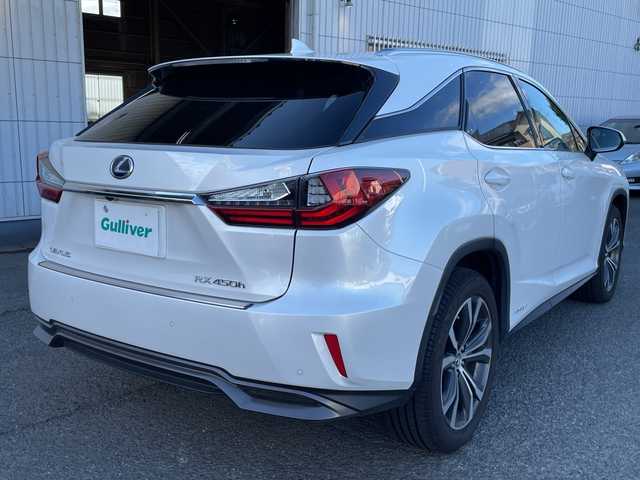 レクサス ＲＸ 450h バージョンL 神奈川県 2019(平31)年 4.8万km ソニッククォーツ プッシュスタート/スマートキー２本/カードキー１個/ビルトインETC2.0/純正SDナビ/AM/FM/DISC/Bluetooth接続/地デジTV/前ドライブレコーダー/クリアランスソナー/プリクラッシュ/レーダークルーズコントロール/アラウンドビューモニター/ブラインドスポットモニター/横滑り防止装置/車線逸脱防止装置/前席パワーシート/前席シートクーラー/全席シートヒーター/ステアリングヒーター/パワーバックドア/オートライト/オートハイビーム/LEDライト/フォグライト/電動格納ミラー