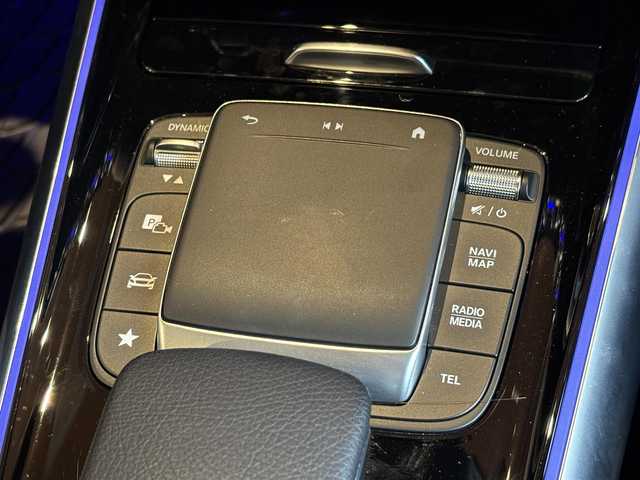 メルセデス・ベンツ ＧＬＡ２００ｄ 4マチック AMGライン 宮城県 2020(令2)年 3万km ポーラホワイト レーダーセーフティＰＫＧ　/ナビゲーションＰＫＧ　/パノラミックスライディングルーフ　/３６０°カメラ　/シートヒーター　/ＬＥＤヘッドライト　/キーレスゴー　/パワーバックドア　/アンビエントライト　/ワンオーナー
