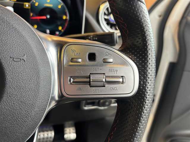 メルセデス・ベンツ ＧＬＡ２００ｄ 4マチック AMGライン 宮城県 2020(令2)年 3万km ポーラホワイト レーダーセーフティＰＫＧ　/ナビゲーションＰＫＧ　/パノラミックスライディングルーフ　/３６０°カメラ　/シートヒーター　/ＬＥＤヘッドライト　/キーレスゴー　/パワーバックドア　/アンビエントライト　/ワンオーナー