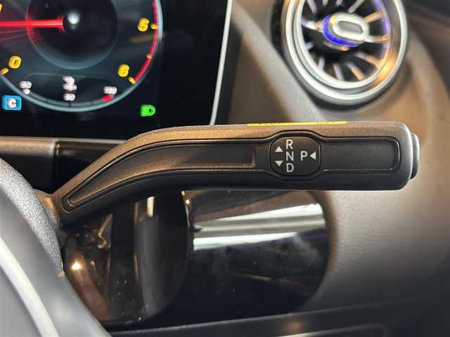 メルセデス・ベンツ ＧＬＡ２００ｄ 4マチック AMGライン 宮城県 2020(令2)年 3万km ポーラホワイト レーダーセーフティＰＫＧ　/ナビゲーションＰＫＧ　/パノラミックスライディングルーフ　/３６０°カメラ　/シートヒーター　/ＬＥＤヘッドライト　/キーレスゴー　/パワーバックドア　/アンビエントライト　/ワンオーナー