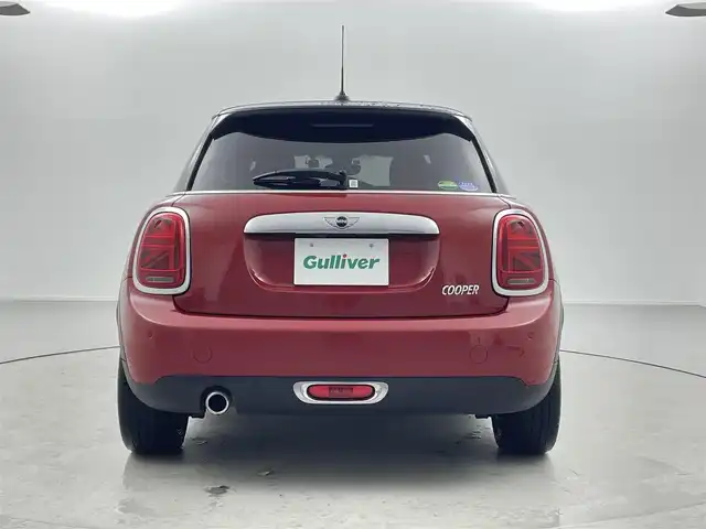 ＭＩＮＩ ＢＭＷ ミニ クーパー 福井県 2016(平28)年 2.8万km 赤Ⅱ 純正ナビ/　Bluetooth/CD/AUX/バックカメラ/コーナーセンサー/プッシュスタート/スマートキー/ACC/LEDライト/純正ETCミラー/純正フロアマット/MTモード/ステアリングスイッチ/アイドリングストップ/ヘッドアップディスプレイ/オプション17インチAW