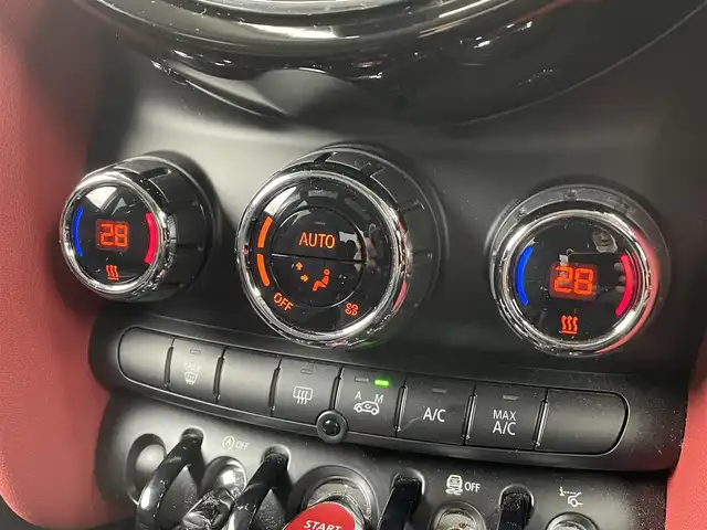 ＭＩＮＩ ＢＭＷ ミニ クーパー 福井県 2016(平28)年 2.8万km 赤Ⅱ 純正ナビ/　Bluetooth/CD/AUX/バックカメラ/コーナーセンサー/プッシュスタート/スマートキー/ACC/LEDライト/純正ETCミラー/純正フロアマット/MTモード/ステアリングスイッチ/アイドリングストップ/ヘッドアップディスプレイ/オプション17インチAW