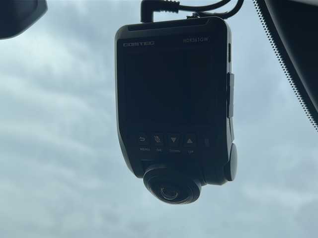 マツダ ＣＸ－６０ ＰＨＥＶ プレミアムスポーツ 佐賀県 2023(令5)年 2.4万km ロジウムホワイトプレミアムメタリック /パノラマサンルーフ//純正12.3インチナビ//AM/FM/Bluetooth/HDMI/USB/フルセグTV//TVキャンセラー//全周囲カメラ//ブラインドスポットモニター//デジタルインナーミラー//茶革レザーシート//全席シートヒーター//前席エアシート//パワーバックドア//ドライブレコーダー//ビルトインETC//ハンドルヒーター//シートメモリー//純正20インチアルミホイール//純正フロアマット