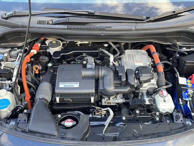 ホンダ フィット e:HEVネス 山口県 2020(令2)年 1.7万km ミッドナイトブルービームM 純正９インチSDナビ/　AM/FM/SD/Bluetooth/フルセグテレビ/ビルトインETC/前後ドライブレコーダー/バックカメラ/プッシュスタート/アイドリングストップ/電動パーキングブレーキ/オートマチックハイビーム/純正LEDヘッドライト/純正16インチアルミホイール/コーナーセンサー/ホンダセンシング/　衝突軽減ブレーキ/　先行者発進お知らせ機能/　路外逸脱抑制機能/　追従機能付きアダプティブクルーズコントロール/　車線維持支援システム/USB端子/ドアバイザー/純正フロアマット/電動格納ウィンカーミラー/　