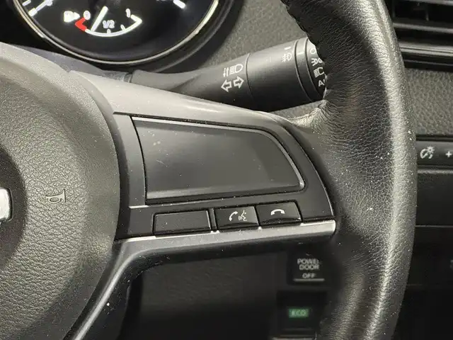 日産 エクストレイル 20X 三重県 2017(平29)年 6.1万km ブリリアントホワイトパール ガソリン/4WD/フロアCVT/純正 7インチナビ MM317D-W/（iPod/SD/FM/AM/TV/WALKMAN/USB/Bluetooth/CD/DVD/MUSIC STOCKER/VTR/AUX）/インテリジェント アラウンドビューモニター（移動物検知機能付）/ドライブレコーダー 前方/ビルトイン ETC/安全/・エマージェンシーブレーキ/・LDW（車線逸脱警報）/・フロント&バックソナー/・ヒルディセントコントロール/装備/・合皮シート/・【OP】インテリジェントルームミラー（デジタルインナーミラー）/・【OP】LEDヘッドランプ&フロントハロゲンフォグランプ/・【OP】インテリジェントオートライトシステム/・【OP】ルーフレール/・リモコンオートバックドア/・ステアリングスイッチ/・左右独立オートエアコン/・純正18inAW/・取/ナビ取