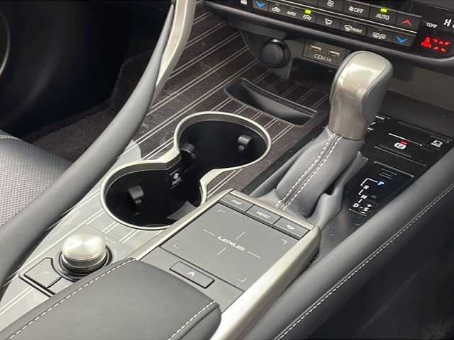 レクサス ＲＸ 450hL 道北・旭川 2022(令4)年 5.2万km ソニッククォーツ 4WD/ワンオーナー/サンルーフ /純正メモリナビ/ CD/DVD/BD/SD/MSV/BT/USB/AUX/フルセグ/パノラミックビューモニター/PCS/LTA/BSM/PKSA/PKSB/RSA/ACC/HID/クリアランスソナー /パドルシフト/黒革シート/前席メモリ付きパワーシート /前席・２列目シートヒーター /エアシート /純正スマートキー一体型エンジンスターター /ビルトインETC2.0/前後ドライブレコーダー/GPSレーダー/オートハイビーム/オートライト/LEDヘッドライト/フォグライト/ヘッドライトウォッシャー/オートリトラミラー /オートワイパー/パワーバックドア /ミラーヒーター /サンシェード/トノカバー/純正ラゲッジマット/TV走行中視聴可能