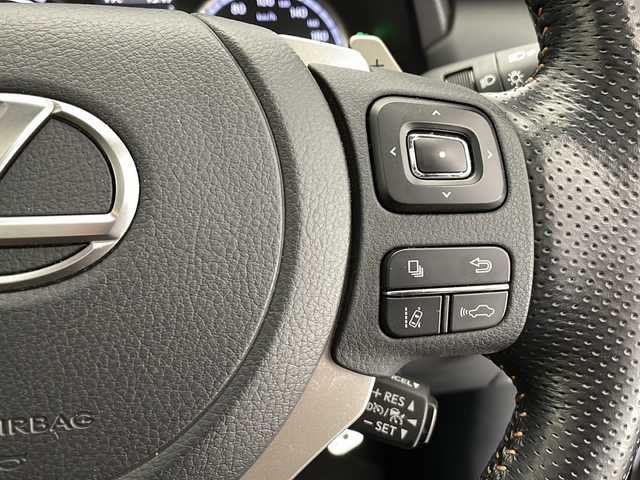 レクサス ＮＸ 300h Fスポーツ 長野県 2020(令2)年 6.3万km ホワイトノーヴァガラスフレーク 4WD/純正SDナビ&フルセグTV&CD&DVD&USB&BT/ガラスルーフ/アダプティブクルーズコントロール/レーンキープアシスト/プリクラッシュセーフティー/ブラインドスポットモニター/クリアランスソナー/パーキングサポートブレーキ/ロードサインアシスト/オートマチックハイビーム/純正前方ドライブレコーダー/パワーバックドア/合皮シート/前席エアシート/前席シートヒーター/前席パワーシート/運転席シートメモリ/ステアリングスイッチ/ステアリングヒーター/パドルシフト/全方位カメラ/ビルトインETC2.0/三眼LEDヘッドライト/オートライト/フロントフォグランプ/電動格納ミラー/ウィンカーミラー/電動ホールド/オートホールド/純正18インチAW装着/純正フロアマット/プッシュスタート/スマートキー