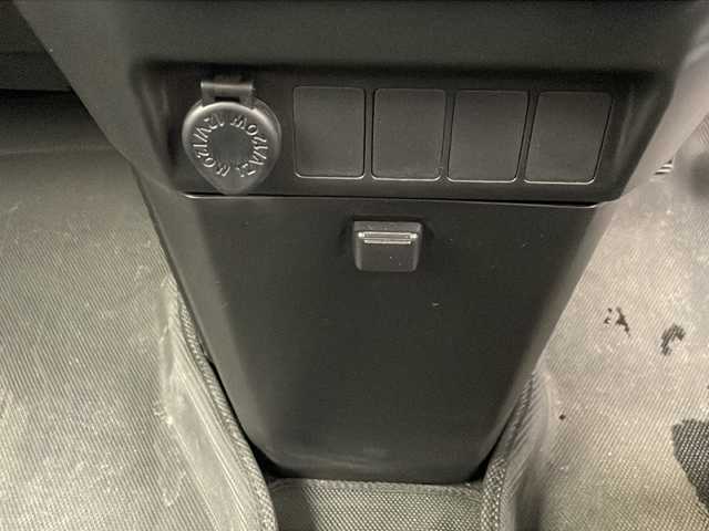 ダイハツ トール X SAⅡ 千葉県 2018(平30)年 3万km ブライトシルバーメタリック スマートアシスト/ALPINE9インチHDDナビ/　　CD/DVD/BT/フルセグTV/片側パワースライドドア/リアイージードアクローザー/オートライト/アイドリングストップ/社外ドライブレコーダー/プッシュスタート/ETC/禁煙車/ISOFIX