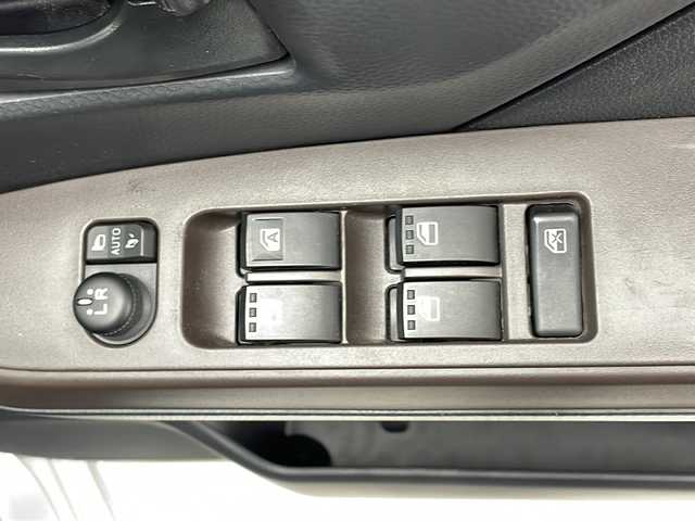 ダイハツ トール X SAⅡ 千葉県 2018(平30)年 3万km ブライトシルバーメタリック スマートアシスト/ALPINE9インチHDDナビ/　　CD/DVD/BT/フルセグTV/片側パワースライドドア/リアイージードアクローザー/オートライト/アイドリングストップ/社外ドライブレコーダー/プッシュスタート/ETC/禁煙車/ISOFIX