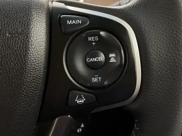 ホンダ フリード クロスター 新潟県 2022(令4)年 3.5万km プラチナホワイトパール ４WD/ホンダセンシング/寒冷地仕様/社外SDナビ　/　　CD/DVD/AM/FM/SD/フルセグ/Bluetooth/バックモニター/両側パワースライドドア/アダプティブクルーズコントロール/LEDオートライト/前席シートヒーター/ハーフレザーシート/純正15インチアルミホイール付/前後ドライブレコーダー/リアサンシェード/アイドリングストップ/純正フロアマット/ドアバイザー/スペアキー/スマートキー