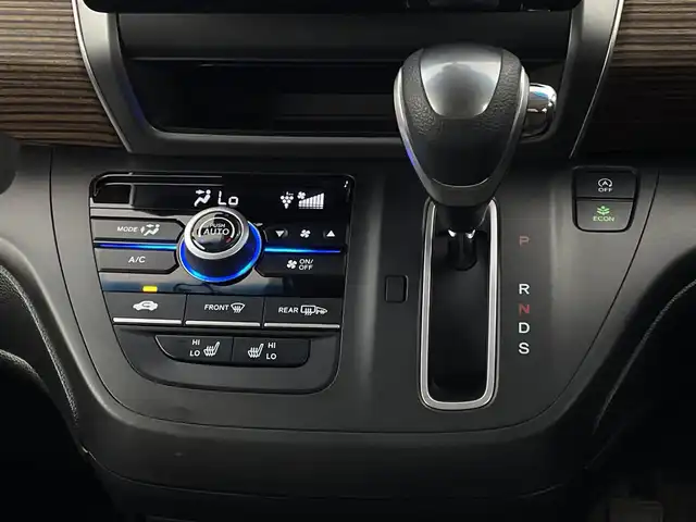 ホンダ フリード クロスター 新潟県 2022(令4)年 3.5万km プラチナホワイトパール ４WD/ホンダセンシング/寒冷地仕様/社外SDナビ　/　　CD/DVD/AM/FM/SD/フルセグ/Bluetooth/バックモニター/両側パワースライドドア/アダプティブクルーズコントロール/LEDオートライト/前席シートヒーター/ハーフレザーシート/純正15インチアルミホイール付/前後ドライブレコーダー/リアサンシェード/アイドリングストップ/純正フロアマット/ドアバイザー/スペアキー/スマートキー