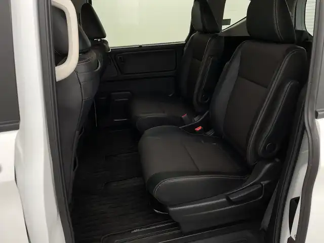ホンダ フリード クロスター 新潟県 2022(令4)年 3.5万km プラチナホワイトパール ４WD/ホンダセンシング/寒冷地仕様/社外SDナビ　/　　CD/DVD/AM/FM/SD/フルセグ/Bluetooth/バックモニター/両側パワースライドドア/アダプティブクルーズコントロール/LEDオートライト/前席シートヒーター/ハーフレザーシート/純正15インチアルミホイール付/前後ドライブレコーダー/リアサンシェード/アイドリングストップ/純正フロアマット/ドアバイザー/スペアキー/スマートキー