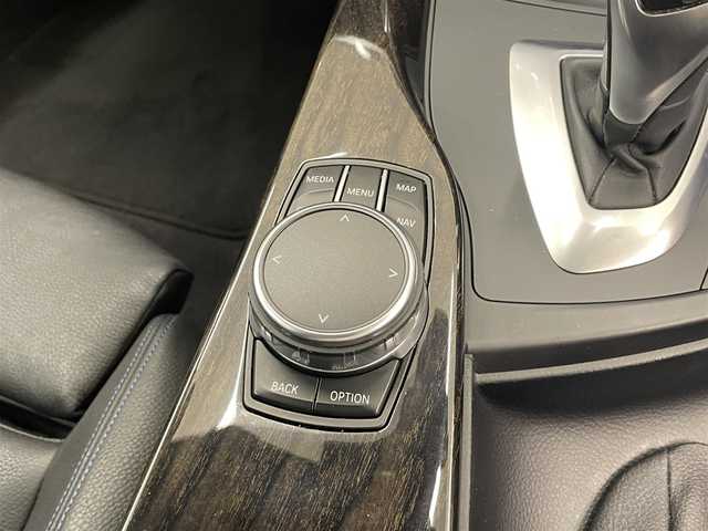 ＢＭＷ ３２０ｄ xDrive グランツーリスモ Mスポーツ 岡山県 2018(平30)年 5.5万km サファイアブラックP 純正ナビ/バックカメラ/サイドカメラ/ACC/インテリジェントセーフティ/ブラインドスポットモニター/レザーシート/シートヒーター/メモリー付パワーシート/アクティブリアスポイラー/オートライト/ETC/純正19インチAW
