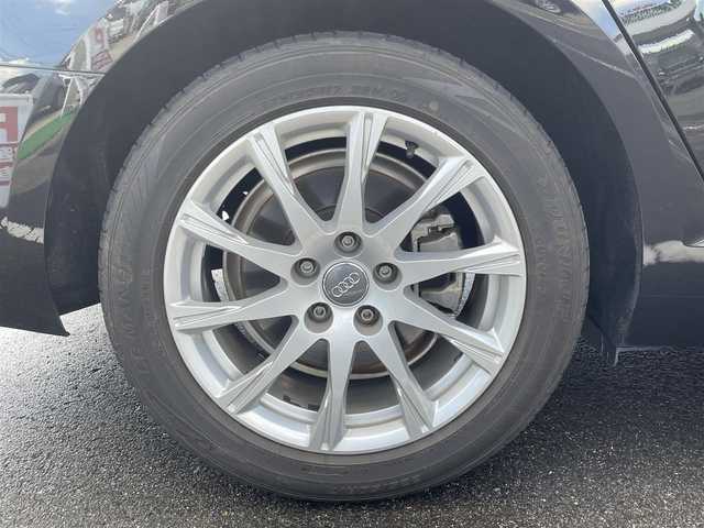 アウディ Ａ４ 2．0TFSI 福島県 2017(平29)年 5.4万km ミトスブラックメタリック 純正HDDナビ/CD/DVD/SD/BT/USB/フルセグTV/Bang & Olufsen サウンドシステム/ベージュレザーシート/パワーシート/シートヒーター/クルーズコントロール/クリアランスソナー/アイドリングストップ/ステアリングリモコン/パドルシフト/バックカメラ/オートライト/キセノンヘッドライト/プッシュスタート/フロアマット/ドライブレコーダー/ETC 2.0