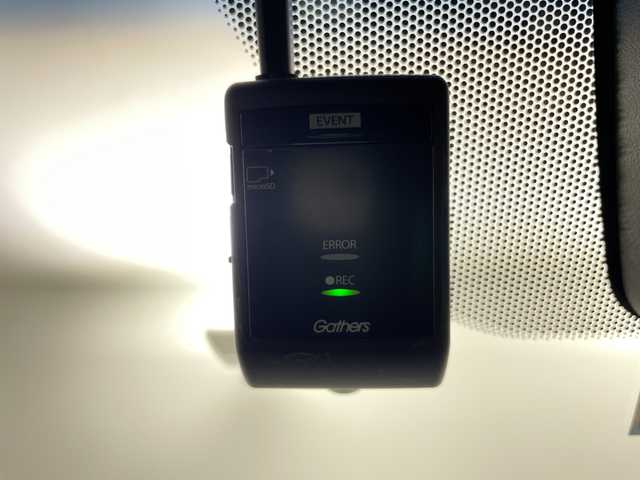 ホンダ ステップワゴン スパーダ クルスピセンシング 道央・札幌 2018(平30)年 3.8万km モダンスティールM ・４ＷＤ/ターボ/・寒冷地仕様/・10インチ純正ナビ/・BT&CD&DVD&SD&USB&フルセグTV/・AppleCarPlay&TVキャンセラー/・バックカメラ/・両側パワースライドドア/・純正フリップダウンモニター/・ホンダセンシング/・アダプティブクルーズコントロール/・衝突被害軽減ブレーキ/・パドルシフト/・ハーフレザーシート/・前席シートヒーター/・純正ドライブレコーダー/・ビルトインETC/・ＬＥＤヘッドライト/・オートライト/・フロントワイパーデアイサー/・ドアミラーヒーター/・保証書/・取扱説明書