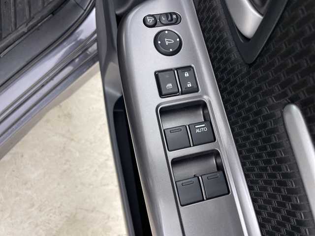 ホンダ ステップワゴン スパーダ クルスピセンシング 道央・札幌 2018(平30)年 3.8万km モダンスティールM ・４ＷＤ/ターボ/・寒冷地仕様/・10インチ純正ナビ/・BT&CD&DVD&SD&USB&フルセグTV/・AppleCarPlay&TVキャンセラー/・バックカメラ/・両側パワースライドドア/・純正フリップダウンモニター/・ホンダセンシング/・アダプティブクルーズコントロール/・衝突被害軽減ブレーキ/・パドルシフト/・ハーフレザーシート/・前席シートヒーター/・純正ドライブレコーダー/・ビルトインETC/・ＬＥＤヘッドライト/・オートライト/・フロントワイパーデアイサー/・ドアミラーヒーター/・保証書/・取扱説明書