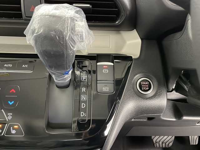 三菱 デリカミニ T プレミアム 長野県 2025(令7)年 0.1千km アメジストブラック 届出済未使用車/4WD/9型純正ディスプレイオーディオ/（HDMI＆Bluetooth＆AppleCarPlay＆AndroidAuto＆FM・AM)/アラウンドビューモニター/クルーズコントロール（追従あり）/衝突被害軽減システム/クリアランスソナー/ターボ/デジタルインナーミラー/ハーフレザーシート/パドルシフト/ステアリングヒーター/両側パワースライドドア/ハンズフリースライドドア/電動パーキングブレーキ/ブレーキオートホールド/LEDヘッドライト/フォグランプ/オートライト/15インチ純正アルミホイール/スマートキー/スペアキー