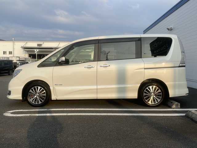 日産 セレナ HWS S HV Vセレ +Sefty 熊本県 2015(平27)年 7.1万km ブリリアントホワイトパール (株)IDOMが運営する【じしゃロン熊本店】の自社ローン対象車両になります。こちらは現金ご利用時の価格です。自社ローンご希望の方は別途その旨お申付け下さい。/純正ナビ（ＣＤ　ＤＶＤ　ＳＤ　フルセグＴＶ）　/バックカメラ　/ＥＴＣ　/両側パワースライドドア　/クルーズコントロール　/レーンキープアシスト　/エマージェンシーブレーキ　/Ｗエアバッグ　/プッシュスタート