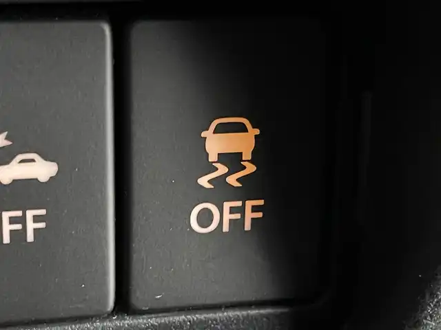 スズキ スペーシア カスタム HYBRID GS 群馬県 2021(令3)年 3.6万km ピュアホワイトP 純正メモリーナビ　左側パワースライド　運転席シートヒーター　アダプティブクルーズコントロール　ＬＥＤヘッドライト　フォグランプ　運転席シートヒーター　リアコーナーセンサー　衝突軽減ブレーキ　ESP フルセグTV　CD　DVD　Bluetooth ipod SD　横滑り防止　車線逸脱警報　ステアリングオーディオスイッチ　電動格納ウインカーミラー　保証書　取説　スペアキーｘ１