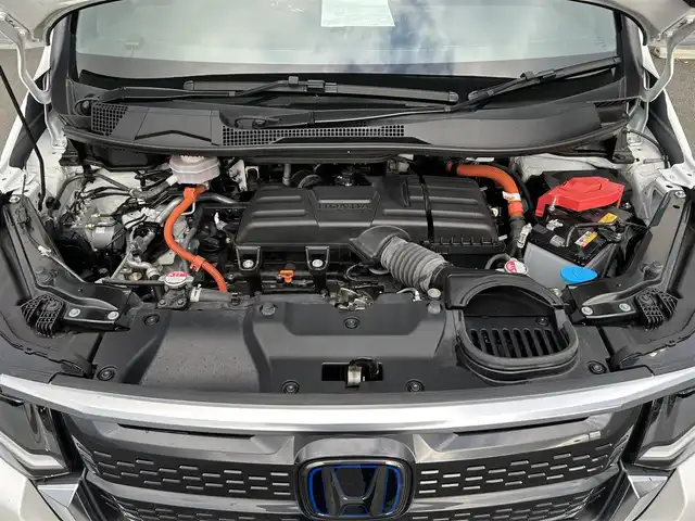 ホンダ ステップワゴン スパーダ eHEV プレミアムライン 京都府 2022(令4)年 4.7万km プラチナホワイトパール 純正９型インチナビ/フルセグ/Bluetooth/全方位カメラ　/両側電動スライド　/ホンダセンシング　　/禁煙車　/７人乗り　/クリアランスソナー　/ブラインドスポットモニター　/ＬＥＤヘッドライト　/シートヒーター　/ドライブレコーダー/ETC/プッシュスタート