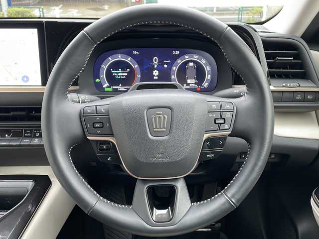トヨタ クラウン クロスオーバー Z 東京都 2024(令6)年 1.4万km ブラック ワンオーナー/純正マルチメディア/Bluetooth/フルセグテレビ/全方位カメラ/クルーズコントロール/ムーンルーフ/プッシュスタート/パワーバックドア/ETC2.0/LEDヘッドライト/レザーシート/D/Nパワーシート/シートヒーター/エアーシート/デジタルインナーミラー/ハンドルヒーター/置くだけ充電/PCS/BSM