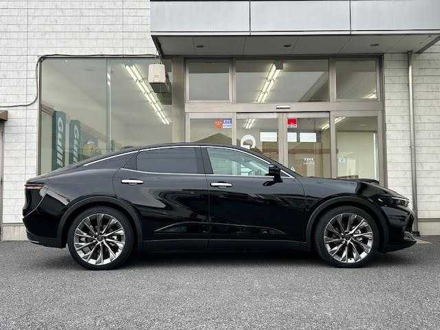 トヨタ クラウン クロスオーバー Z 埼玉県 2024(令6)年 1.4万km ブラック ワンオーナー/純正メモリナビ/全方位カメラ/追従付きクルーズコントロール/ムーンルーフ/プッシュスタート/パワーバックドア/DRIVE MODE/EVモード/レザーシート/メモリーシート/D/Nパワーシート/シートヒーター/エアーシート/ETC2.0/クリアランスソナー/デジタルインナーミラー/LEDヘッドライト/オートライト/オートハイビーム/ハンドルヒーター/置くだけ充電/PCS/BSM/AC100V