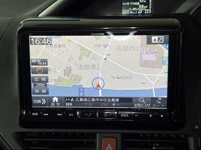 トヨタ ヴォクシー ZS 煌Ⅱ 広島県 2016(平28)年 6.5万km ホワイトパールクリスタルシャイン 禁煙　/社外９型ナビ　/両側パワースライドドア　/ブラインドスポットモニター/ＥＴＣ　/ドライブレコーダー　/後席モニター　/車線逸脱警報　/ＨＤＭＩ　/オートハイビーム　/衝突軽減システム　/ウォークスルー/社外16インチアルミホイール