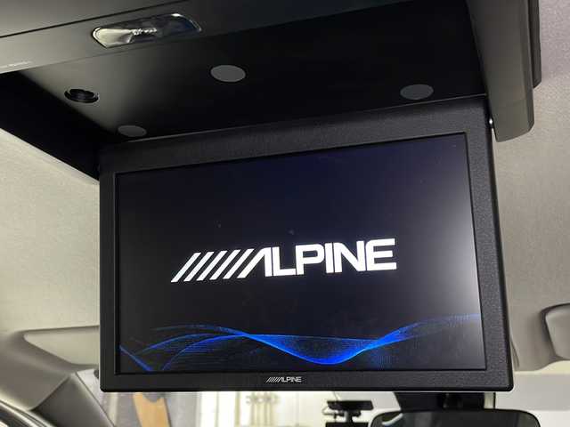 トヨタ ヴォクシー ZS 煌Ⅱ 広島県 2016(平28)年 6.5万km ホワイトパールクリスタルシャイン 禁煙　/社外９型ナビ　/両側パワースライドドア　/ブラインドスポットモニター/ＥＴＣ　/ドライブレコーダー　/後席モニター　/車線逸脱警報　/ＨＤＭＩ　/オートハイビーム　/衝突軽減システム　/ウォークスルー/社外16インチアルミホイール