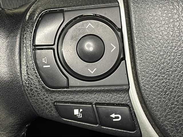 トヨタ ヴォクシー ZS 煌Ⅱ 広島県 2016(平28)年 6.5万km ホワイトパールクリスタルシャイン 禁煙　/社外９型ナビ　/両側パワースライドドア　/ブラインドスポットモニター/ＥＴＣ　/ドライブレコーダー　/後席モニター　/車線逸脱警報　/ＨＤＭＩ　/オートハイビーム　/衝突軽減システム　/ウォークスルー/社外16インチアルミホイール