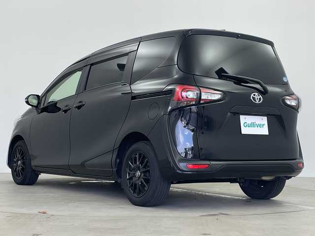 トヨタ シエンタ ファンベースG 鹿児島県 2019(令1)年 3.8万km ブラックマイカ 純正ナビ/（CD/DVD/BT/フルセグTV）/両側パワースライドドア/プリクラッシュセーフティ/レーンキープアシスト/ドライブレコーダー/ビルドインETC/シートヒーター/オートライト/LEDヘッドライト/スマートキー/プッシュスタート/バックカメラ/社外アルミホイール