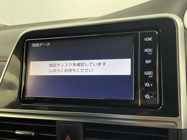トヨタ シエンタ ファンベースG 鹿児島県 2019(令1)年 3.8万km ブラックマイカ 純正ナビ/（CD/DVD/BT/フルセグTV）/両側パワースライドドア/プリクラッシュセーフティ/レーンキープアシスト/ドライブレコーダー/ビルドインETC/シートヒーター/オートライト/LEDヘッドライト/スマートキー/プッシュスタート/バックカメラ/社外アルミホイール