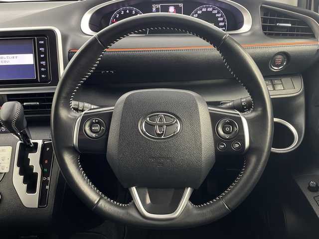 トヨタ シエンタ ファンベースG 鹿児島県 2019(令1)年 3.8万km ブラックマイカ 純正ナビ/（CD/DVD/BT/フルセグTV）/両側パワースライドドア/プリクラッシュセーフティ/レーンキープアシスト/ドライブレコーダー/ビルドインETC/シートヒーター/オートライト/LEDヘッドライト/スマートキー/プッシュスタート/バックカメラ/社外アルミホイール