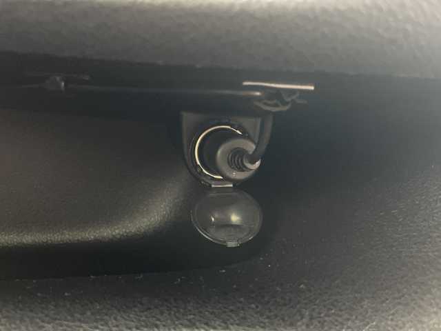 トヨタ シエンタ ファンベースG 鹿児島県 2019(令1)年 3.8万km ブラックマイカ 純正ナビ/（CD/DVD/BT/フルセグTV）/両側パワースライドドア/プリクラッシュセーフティ/レーンキープアシスト/ドライブレコーダー/ビルドインETC/シートヒーター/オートライト/LEDヘッドライト/スマートキー/プッシュスタート/バックカメラ/社外アルミホイール